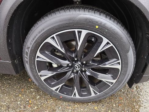 Certified 2024 MAZDA CX-90 Plug-In Hybrid w/ Premium Plus image 9