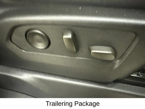 Used 2022 Chevrolet Silverado 1500 LTZ AWD/4WD image 25