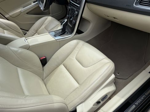 Used 2014 Volvo S60 T5 image 11