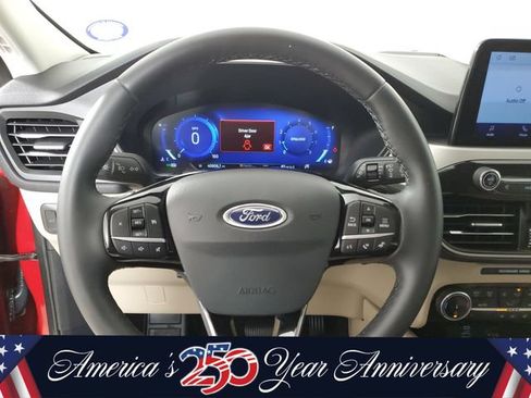 Used 2022 Ford Escape SEL w/ Technology Package FWD image 25
