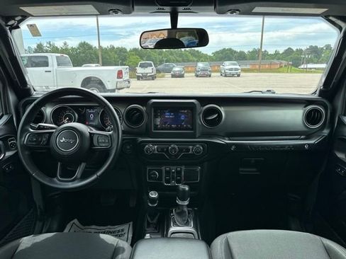 Used 2019 Jeep Wrangler Unlimited Sport S AWD/4WD image 30