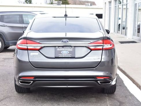 Used 2017 Ford Fusion SE image 7
