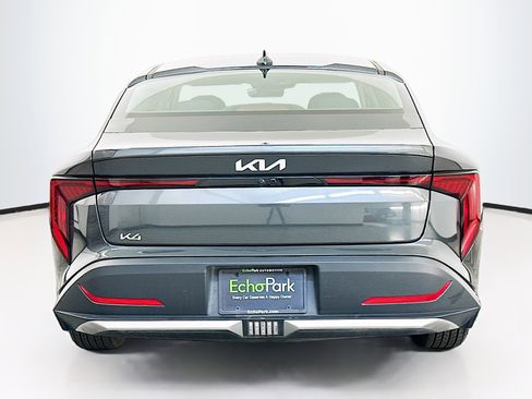 Used 2025 Kia K4 LXS image 7