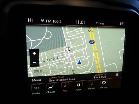 Used 2023 Jeep Renegade Trailhawk AWD/4WD image 36