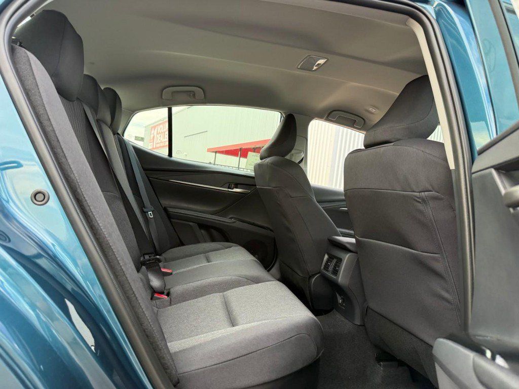 New 2026 Toyota Camry LE AWD/4WD image 7