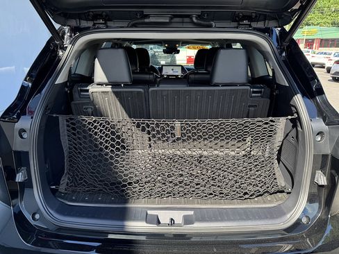 Used 2023 Toyota Highlander Limited AWD/4WD image 11