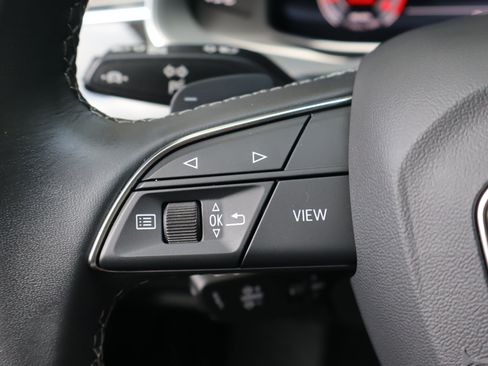 Used 2022 Audi Q8 Premium Plus AWD/4WD image 22