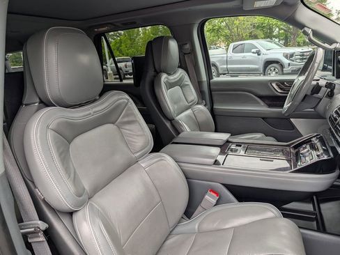 Used 2019 Lincoln Navigator L Reserve w/ Cargo Package AWD/4WD image 27