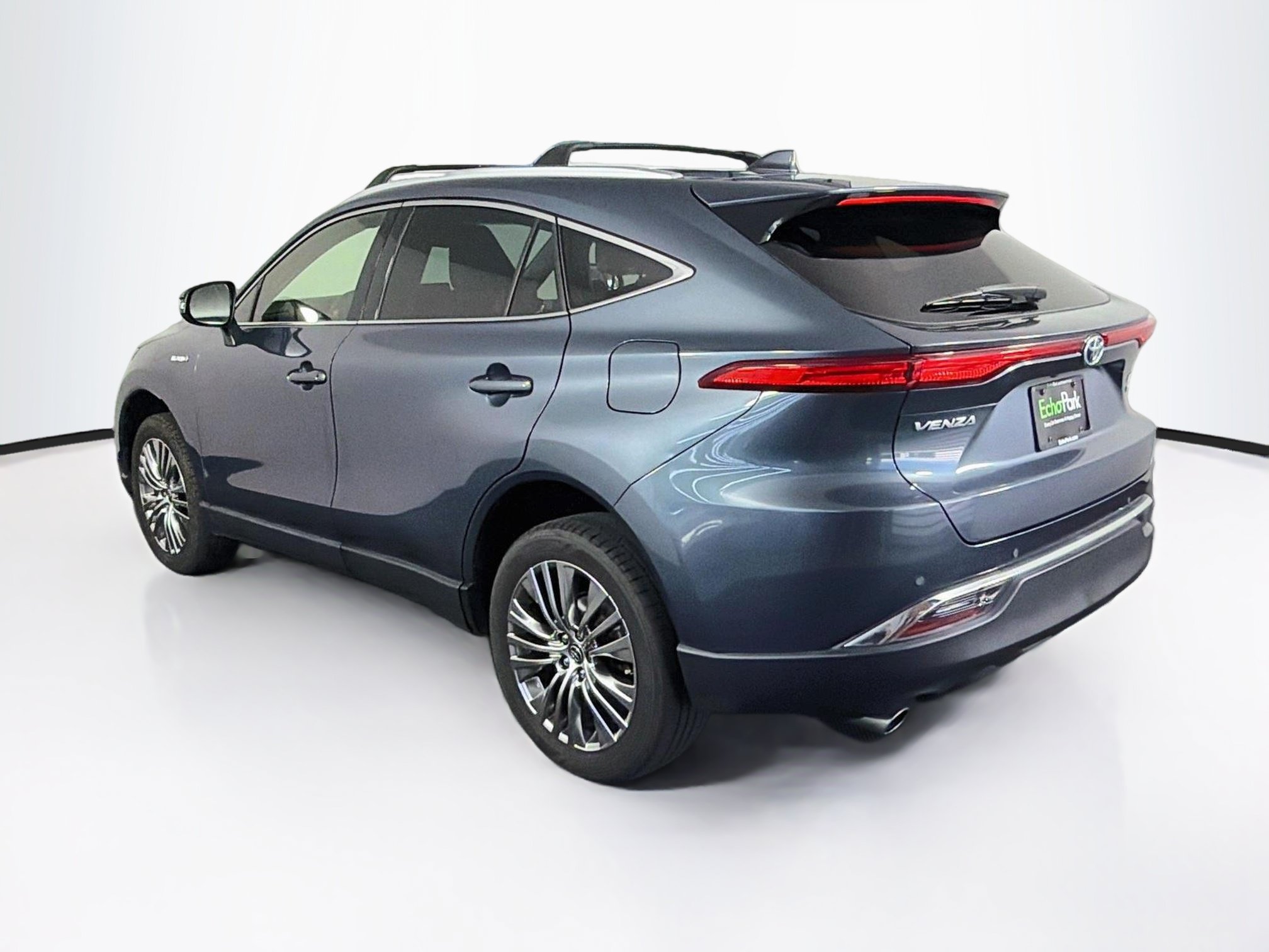 Used 2021 Toyota Venza Limited AWD/4WD image 5