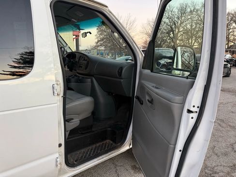 Used 2008 Ford E-350 and Econoline 350 Super Duty image 15