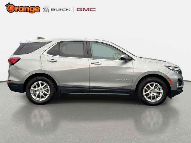 Used 2024 Chevrolet Equinox LT FWD image 2