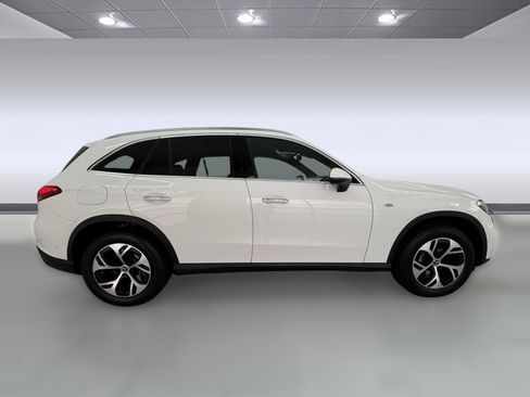 Used 2025 Mercedes-Benz GLC 350e 4MATIC image 7