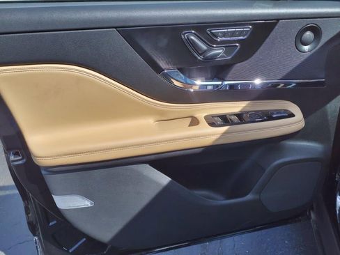 New 2023 Lincoln Corsair Reserve w/ Equipment Group 202A image 36