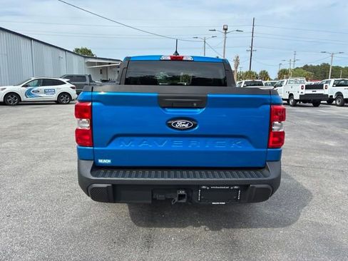 Used 2025 Ford Maverick XL w/ Equipment Group 102A AWD/4WD image 4