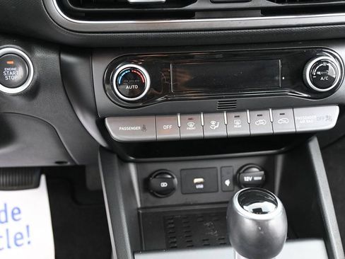 Used 2022 Hyundai Kona Limited FWD image 11