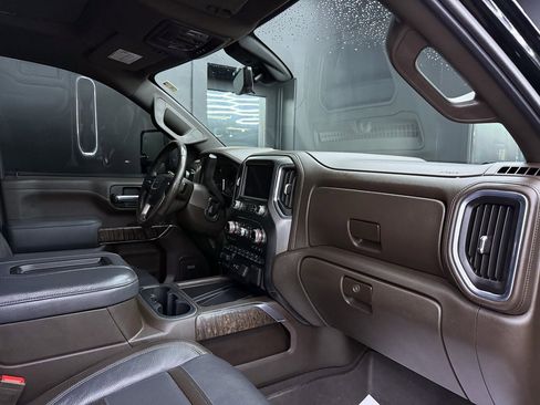 Used 2020 GMC Sierra 3500 Denali w/ Denali Ultimate Package image 27