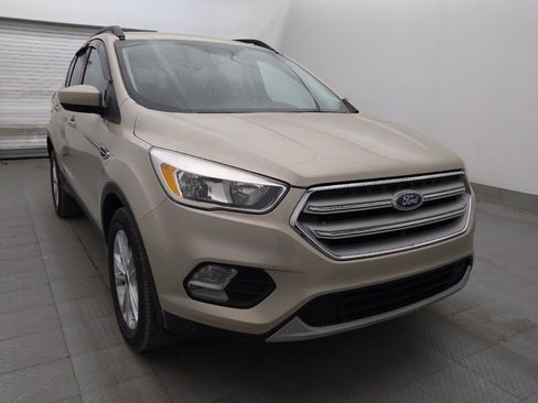 Used 2018 Ford Escape SE w/ SE Sync 3 Package FWD image 13