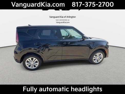 Certified 2025 Kia Soul LX FWD image 10