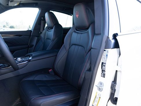 Used 2024 Maserati Levante Modena Ultima image 2