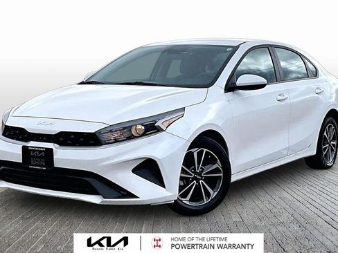 Certified 2024 Kia Forte LXS image 1