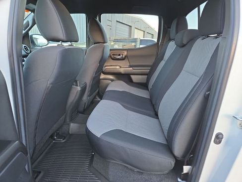 Used 2023 Toyota Tacoma TRD Off-Road image 28