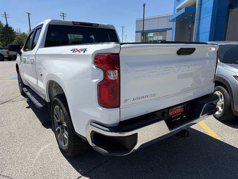 Used 2023 Chevrolet Silverado 1500 LT AWD/4WD image 4