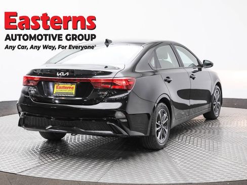 Used 2024 Kia Forte LXS image 5