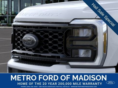 New 2026 Ford F350 XLT w/ XLT Premium Package AWD/4WD image 18