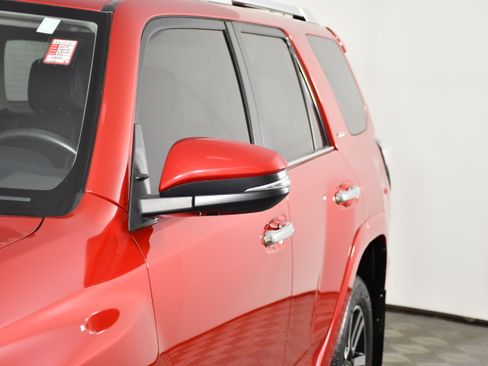 Used 2018 Toyota 4Runner Limited w/ Convenience Package AWD/4WD image 13