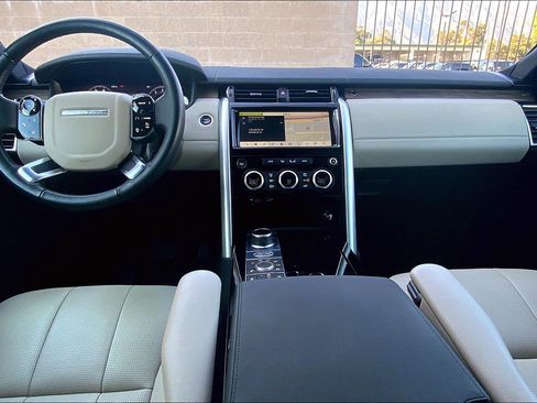 Used 2019 Land Rover Discovery HSE AWD/4WD image 15