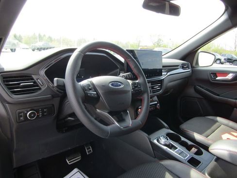 Used 2023 Ford Escape ST-Line Select w/ Tech Pack #2 AWD/4WD image 10