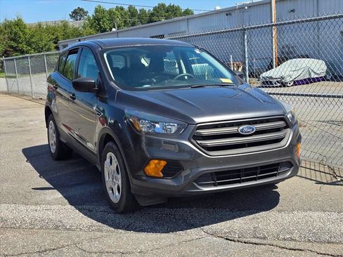 Used 2019 Ford Escape S FWD image 11