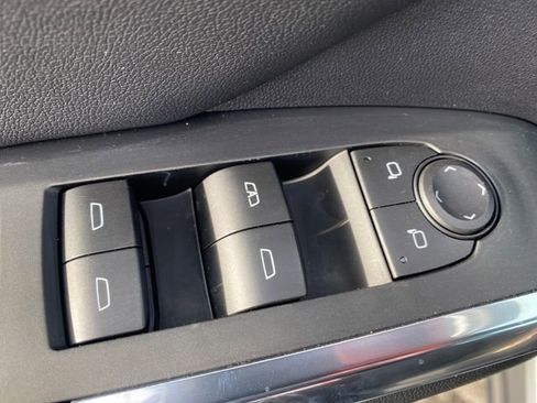 Used 2024 Chevrolet Traverse LT image 14