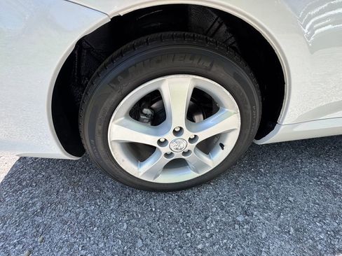 Used 2006 Toyota Solara SE FWD image 25