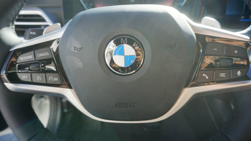 New 2026 BMW 230i xDrive Coupe w/ Convenience Package AWD/4WD image 13