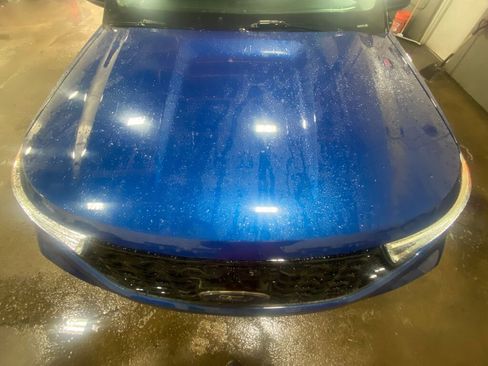 Used 2023 Ford Explorer XLT image 33