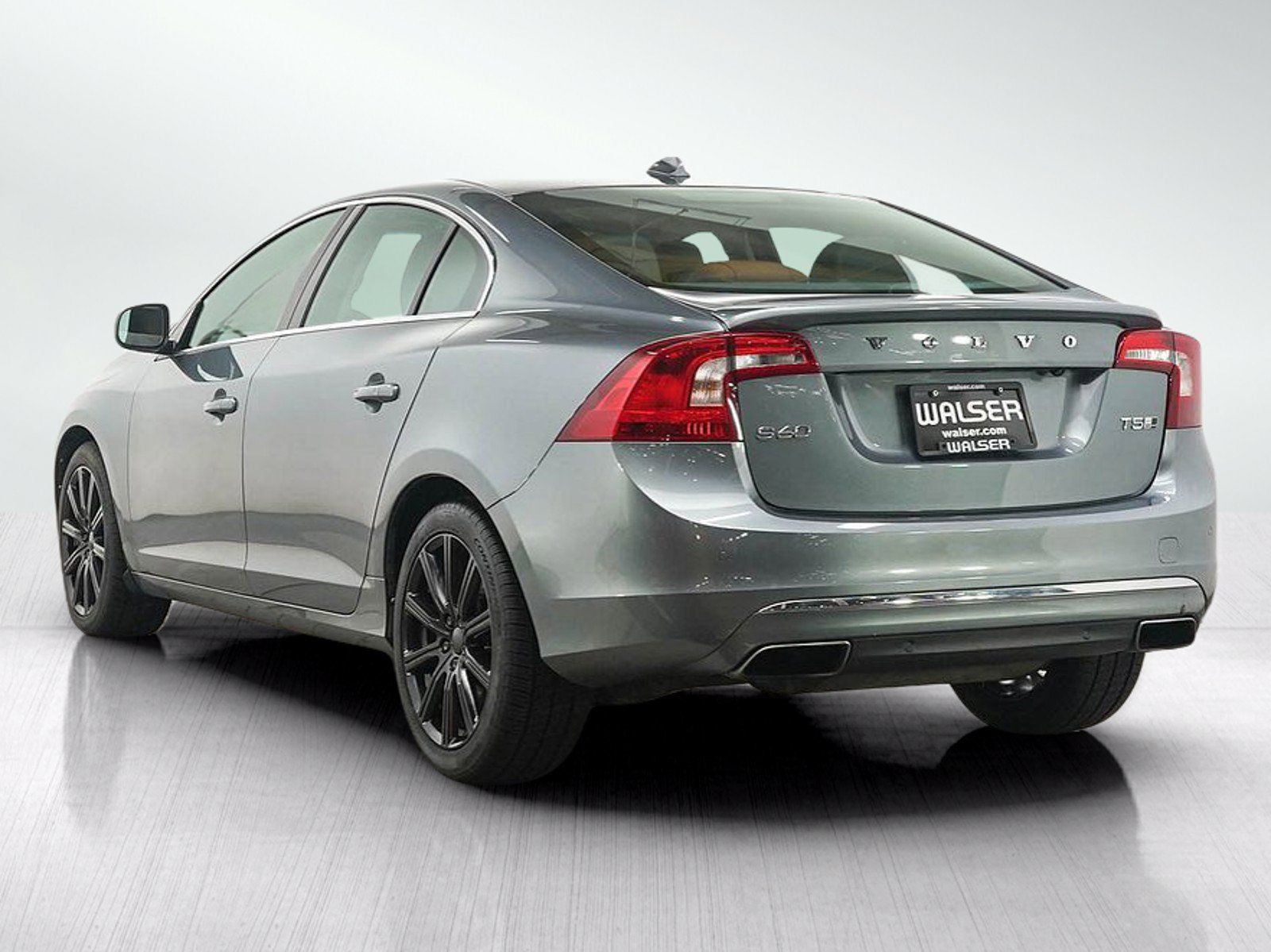 Used 2017 Volvo S60 T5 Inscription AWD/4WD image 3