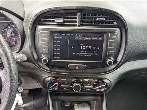 Used 2022 Kia Soul LX w/ Technology Package FWD image 14