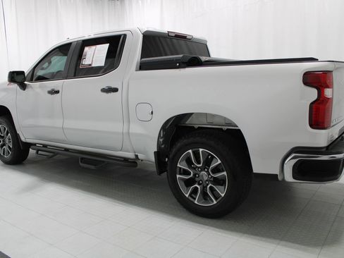 Used 2021 Chevrolet Silverado 1500 LT w/ Z71 Off-Road Package AWD/4WD image 8