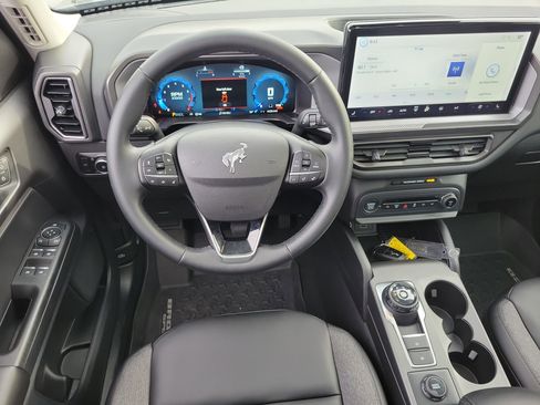 Used 2025 Ford Bronco Sport Big Bend w/ Convenience Package image 4