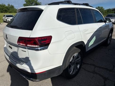 Used 2023 Volkswagen Atlas SE w/ Panoramic Sunroof Package AWD/4WD image 5