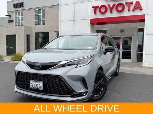 Certified 2024 Toyota Sienna XSE w/ XSE Plus Package AWD/4WD image 4