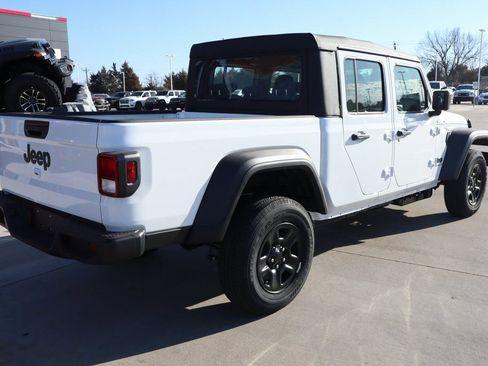 New 2026 Jeep Gladiator Sport AWD/4WD image 19