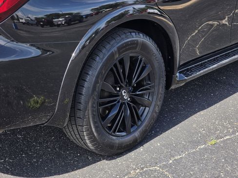 Used 2018 INFINITI QX80 2WD w/ Driver Assistance Package image 8