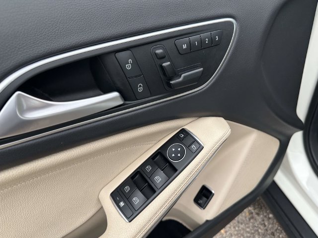 Used 2017 Mercedes-Benz GLA 250 4MATIC image 22