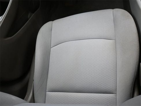 Used 2023 Chevrolet Malibu LT image 13