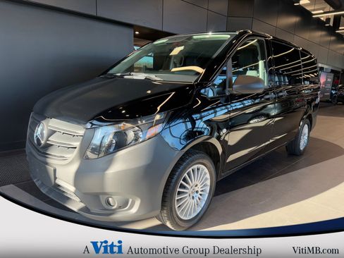 Certified 2023 Mercedes-Benz Metris Passenger image 4