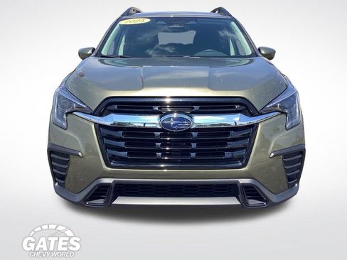 Used 2025 Subaru Ascent Premium AWD/4WD image 2