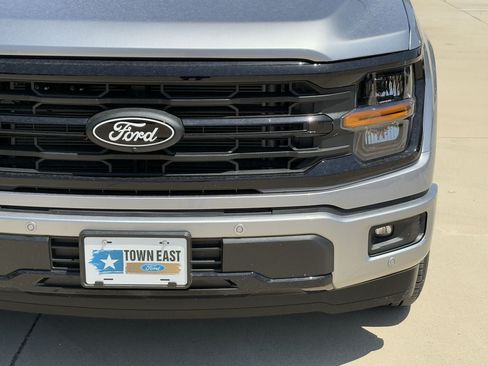 New 2026 Ford F150 XLT w/ Equipment Group 302A MID RWD image 9