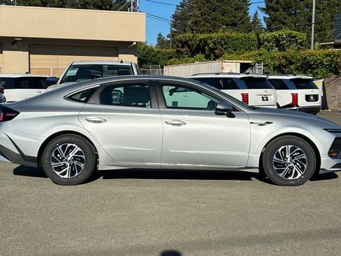 New 2026 Hyundai Sonata Blue image 5